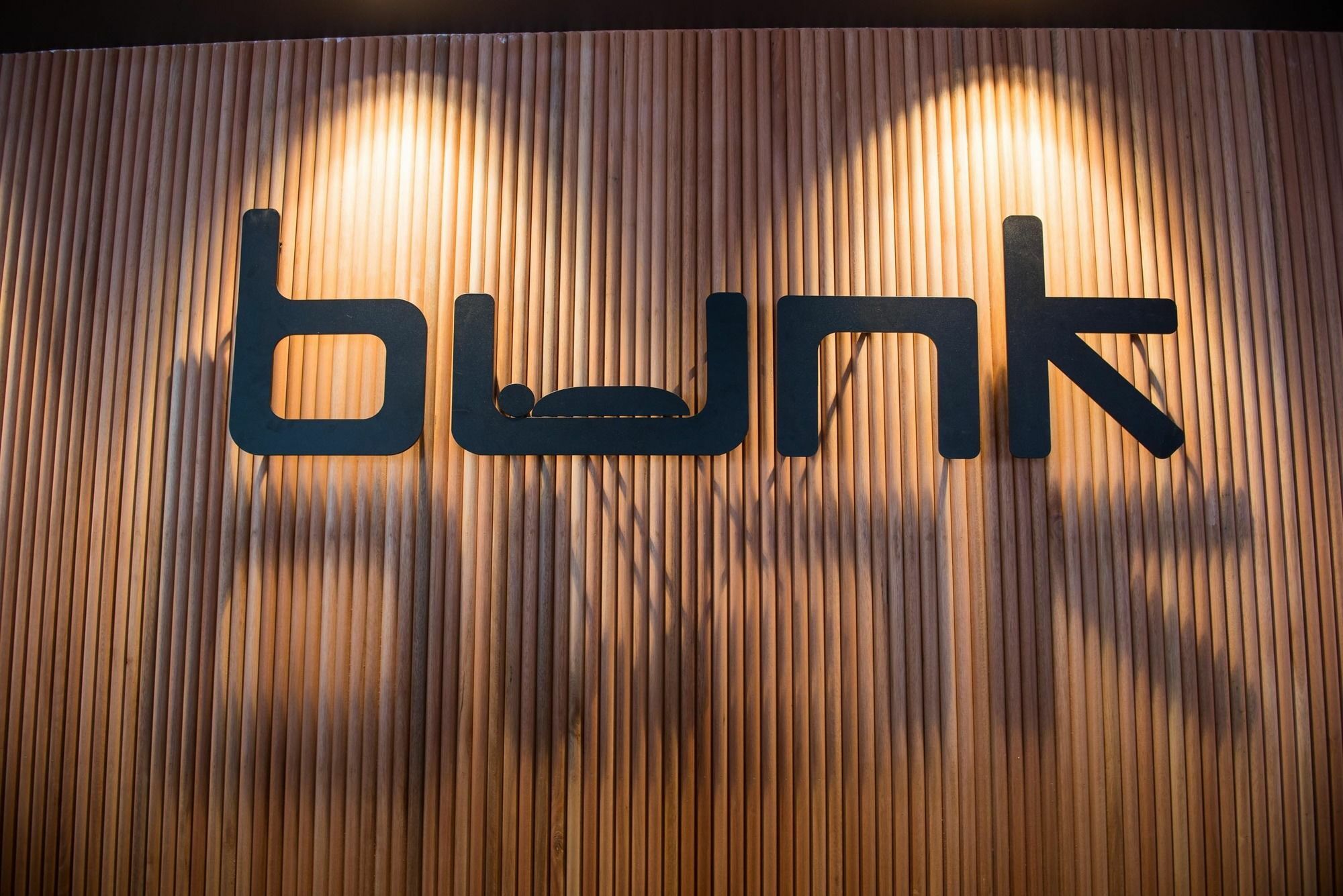 Bunk Brisbane Hostel Fortitude Valley Exterior photo